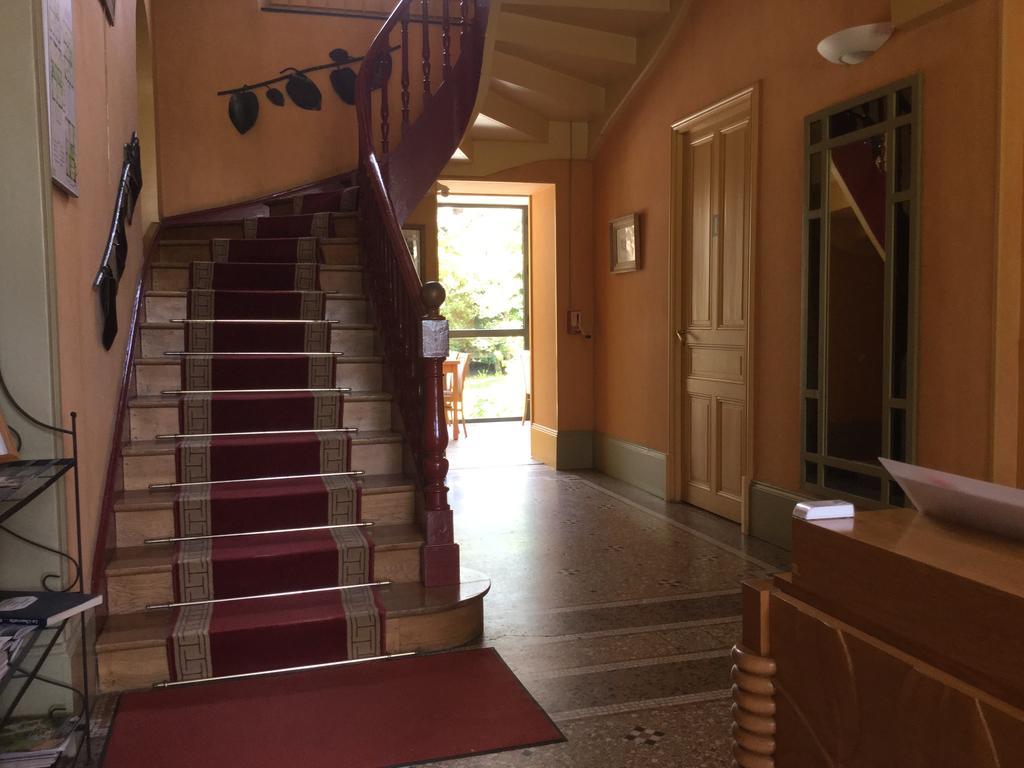 Hotel De Charme L'Oree Du Parc โรม็อง-ซูร์-อีแซร์ ภายนอก รูปภาพ
