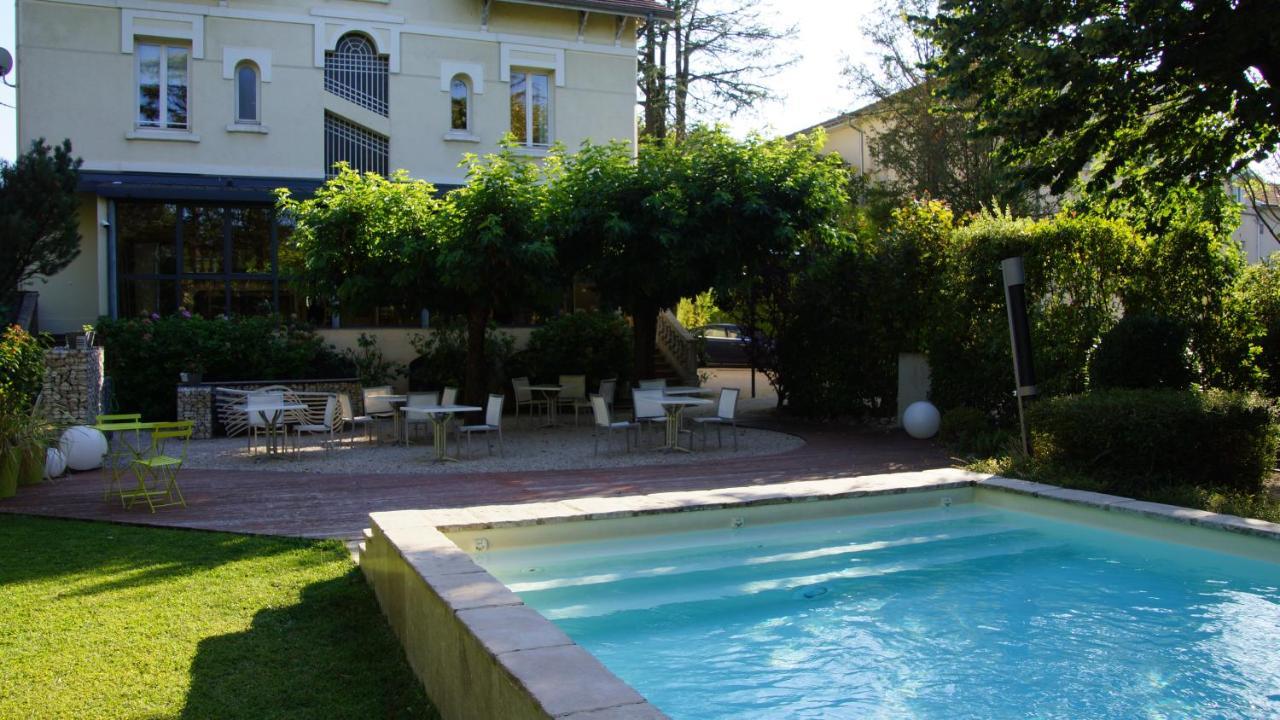 Hotel De Charme L'Oree Du Parc โรม็อง-ซูร์-อีแซร์ ภายนอก รูปภาพ