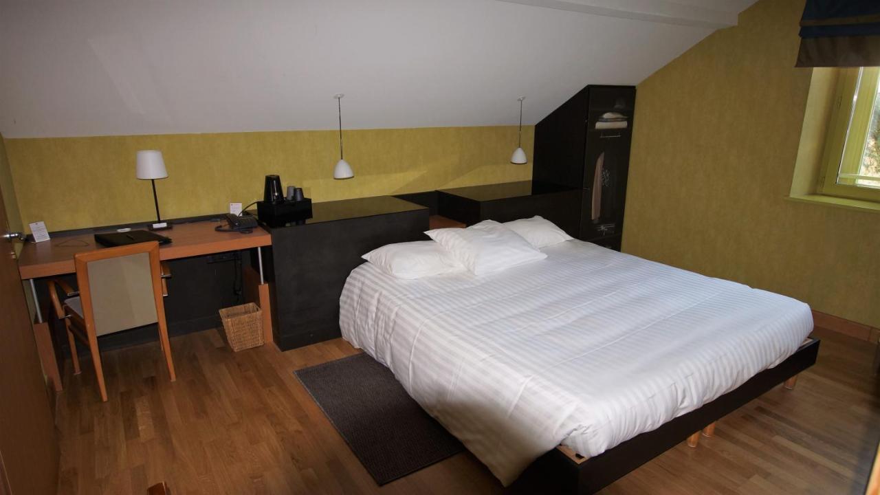 Hotel De Charme L'Oree Du Parc โรม็อง-ซูร์-อีแซร์ ภายนอก รูปภาพ