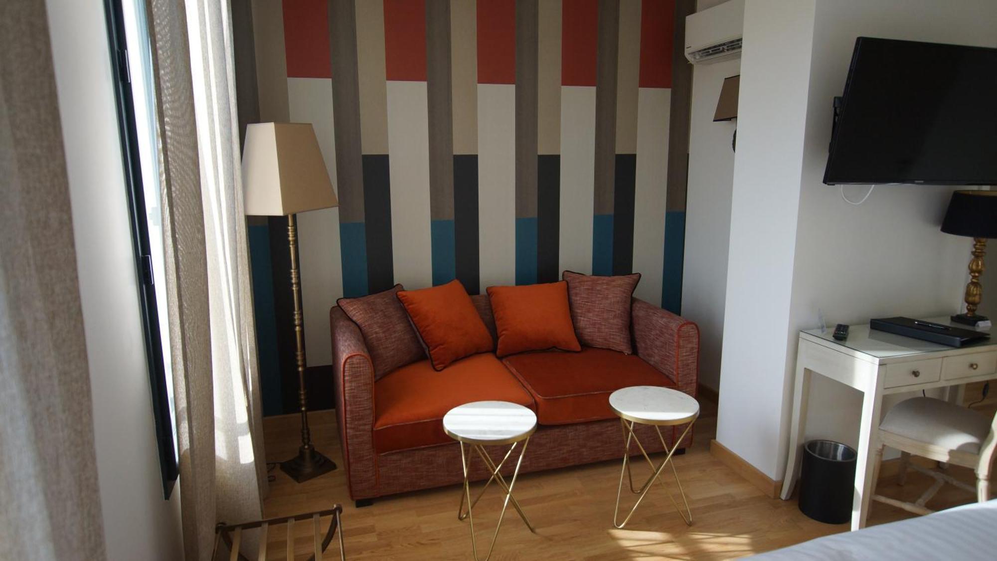 Hotel De Charme L'Oree Du Parc โรม็อง-ซูร์-อีแซร์ ภายนอก รูปภาพ