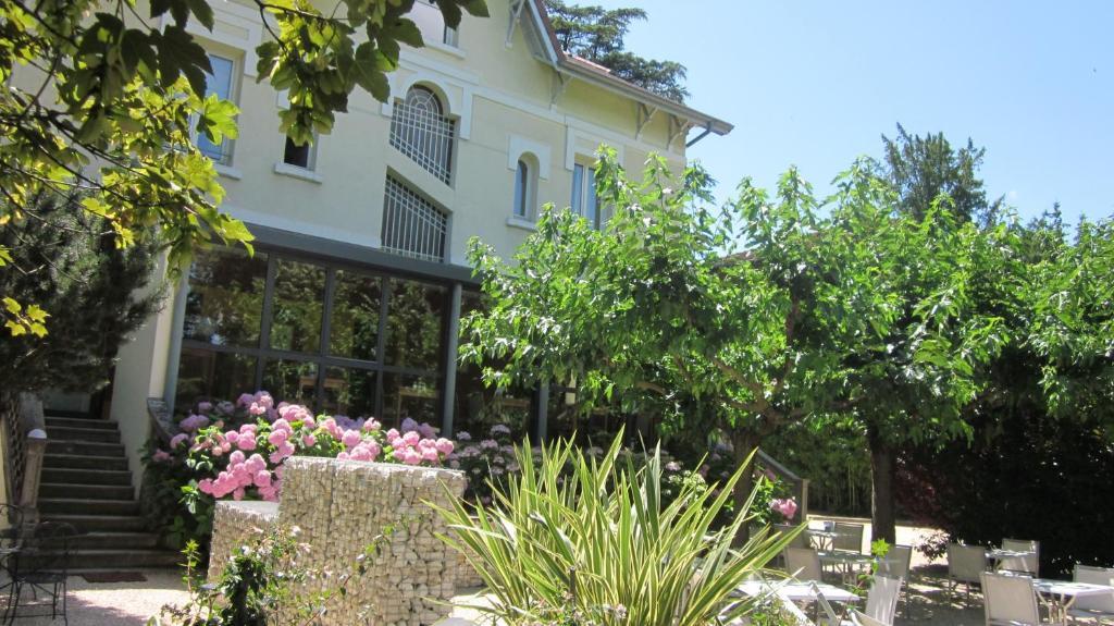 Hotel De Charme L'Oree Du Parc โรม็อง-ซูร์-อีแซร์ ภายนอก รูปภาพ